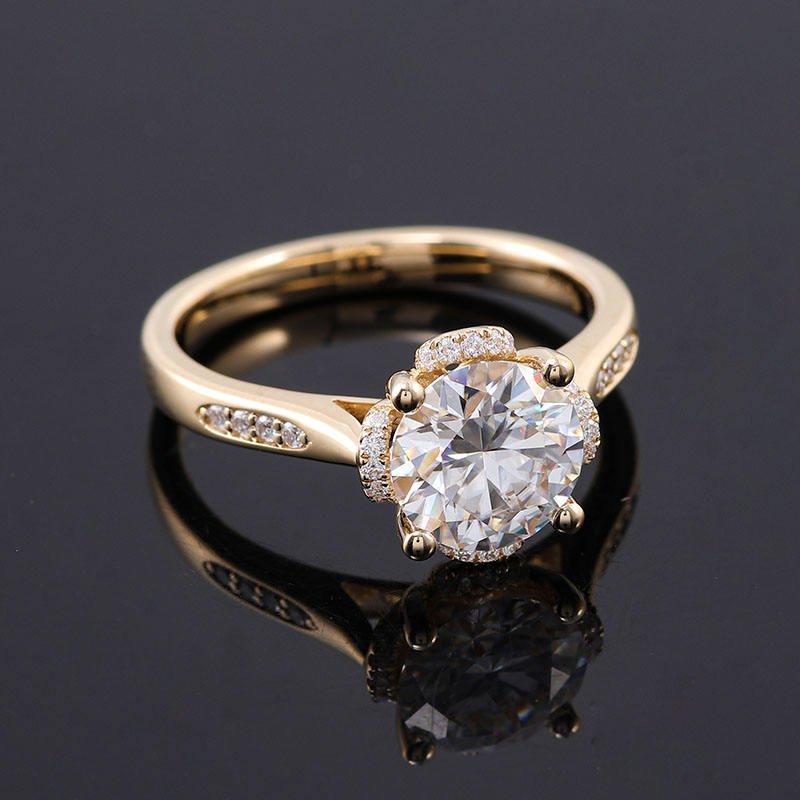 2.2 Ct Brilliant Round Moissanite Engagement Ring