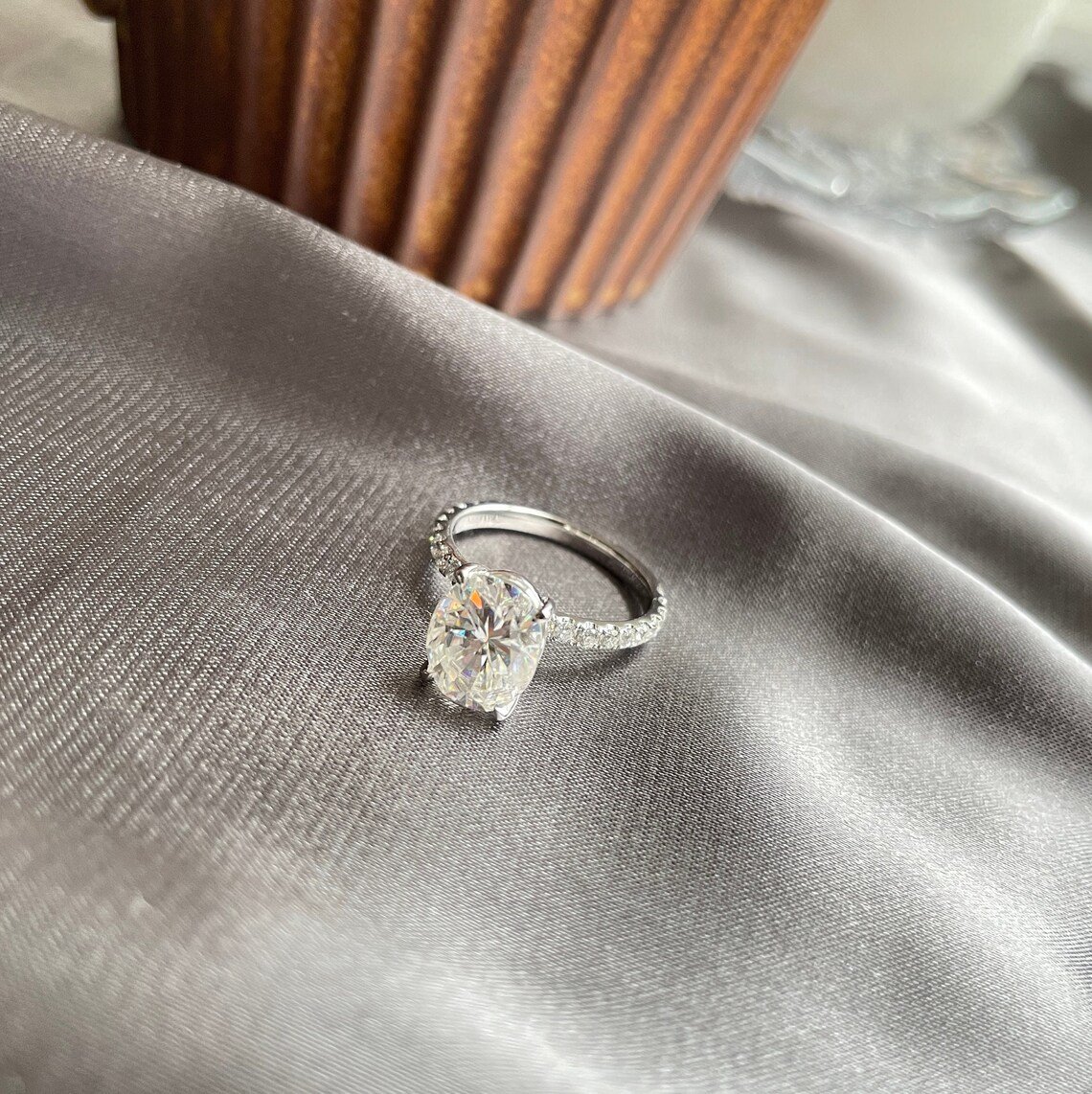 2.04 Ct Oval Moissanite Engagement Ring