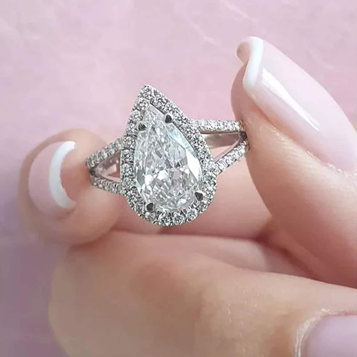 2.2 CT Pear Moissanite Engagement Ring