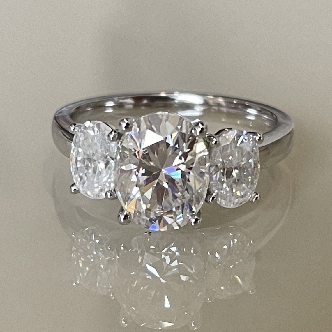 2.0 CT Oval Moissanite Engagement Ring