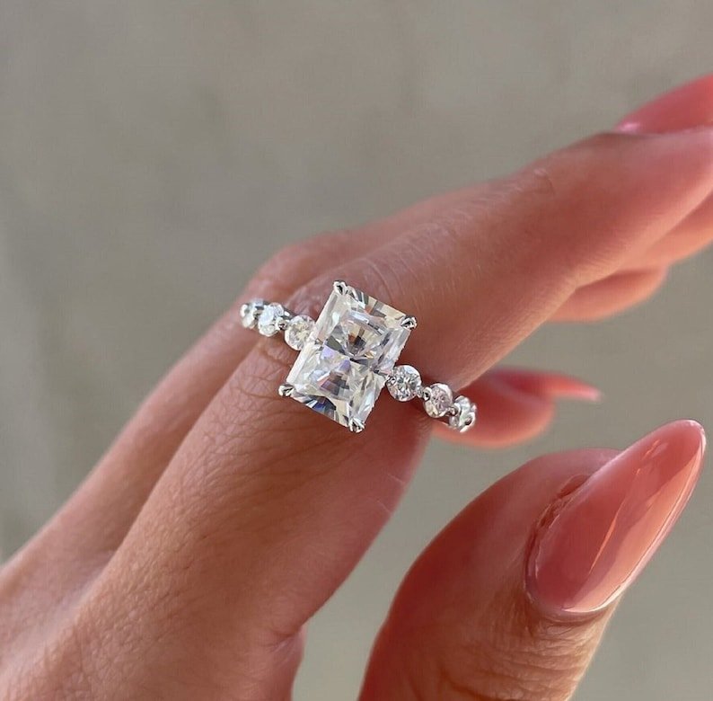 3.06 Ct Radiant Moissanite Enagement Ring